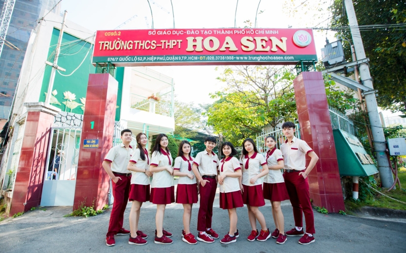 Trường THCS - THPT Hoa Sen